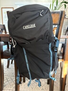 CamelBak rim runner x22 hydration